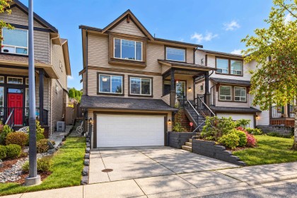 Photo 2 at 10758 Beecham Place, Thornhill MR, Maple Ridge