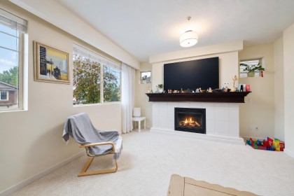 Photo 7 at 10758 Beecham Place, Thornhill MR, Maple Ridge