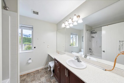Photo 20 at 10758 Beecham Place, Thornhill MR, Maple Ridge