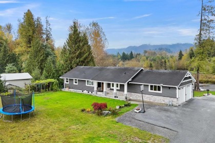 Photo 2 at 8972 Dewdney Trunk Road, Mission BC, Mission