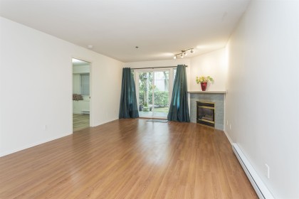 Photo 3 at 22 - 12449 191 Street, Mid Meadows, Pitt Meadows