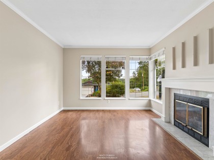 Photo 3 at 11638 225 Street, East Central, Maple Ridge