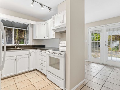 Photo 10 at 11638 225 Street, East Central, Maple Ridge
