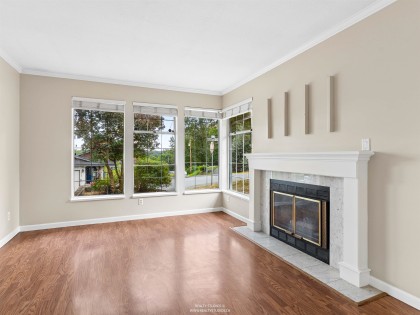 Photo 4 at 11638 225 Street, East Central, Maple Ridge