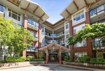 Photo 2 at 204 - 11950 Harris Road, Central Meadows, Pitt Meadows