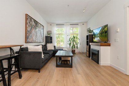 Photo 10 at 204 - 11950 Harris Road, Central Meadows, Pitt Meadows