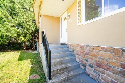 Photo 3 at 24084 102 Avenue, Albion, Maple Ridge