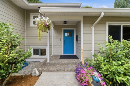 Photo 3 at 12092 Glenhurst Street, East Central, Maple Ridge