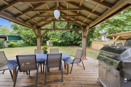 Photo 9 at 12092 Glenhurst Street, East Central, Maple Ridge
