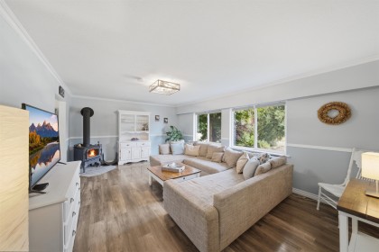 Photo 4 at 12092 Glenhurst Street, East Central, Maple Ridge