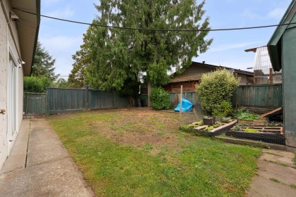 Photo 31 at 22702 123 Avenue, East Central, Maple Ridge