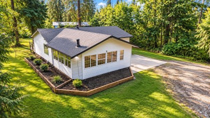 Photo 3 at 14827 Sylvester Road, Durieu, Mission