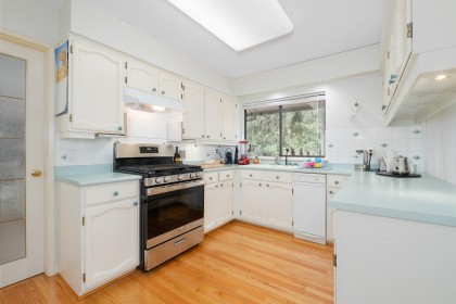 Photo 11 at 12795 Fern Crescent, Silver Valley, Maple Ridge