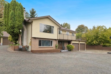 Photo 2 at 34692 Dewdney Trunk Road, Hatzic, Mission