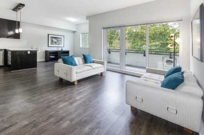 Photo 1 at 401 - 2362 Whyte Avenue, Central Pt Coquitlam, Port Coquitlam