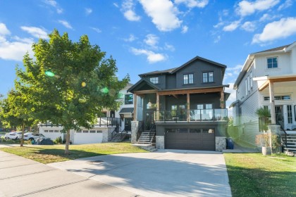 Photo 1 at 20859 Golf Lane, Southwest Maple Ridge, Maple Ridge