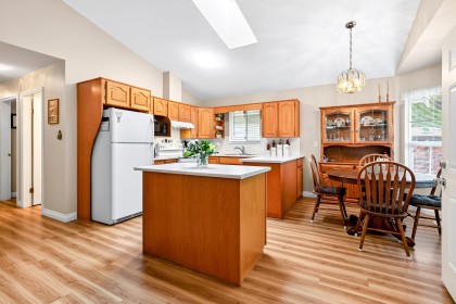 Photo 11 at 11690 206a Street, Southwest Maple Ridge, Maple Ridge