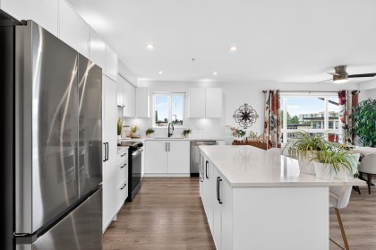 Photo 3 at 503 - 22575 Brown Avenue, East Central, Maple Ridge
