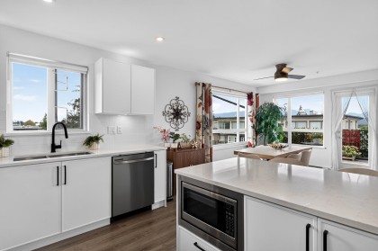 Photo 5 at 503 - 22575 Brown Avenue, East Central, Maple Ridge