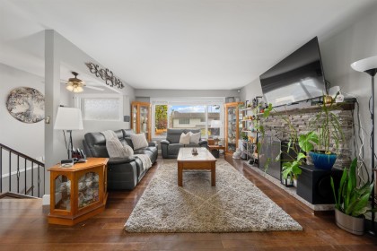 Photo 2 at 12347 Greenwell Street, East Central, Maple Ridge