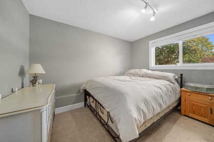 Photo 17 at 12347 Greenwell Street, East Central, Maple Ridge