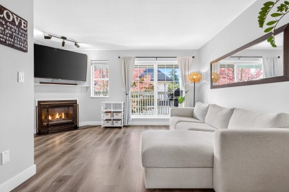 Photo 6 at 10 - 11355 236 Street, Cottonwood MR, Maple Ridge
