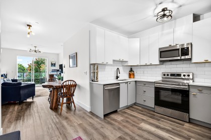 Photo 2 at 318 - 12320 222 Street, West Central, Maple Ridge