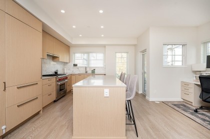 Photo 7 at 14 - 19451 Sutton Avenue, South Meadows, Pitt Meadows