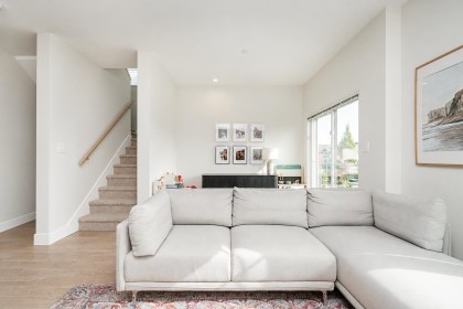 Photo 3 at 14 - 19451 Sutton Avenue, South Meadows, Pitt Meadows