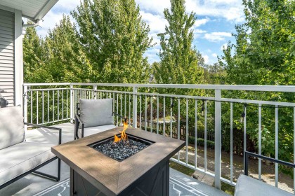 Photo 16 at 602 - 11295 Pazarena Place, East Central, Maple Ridge