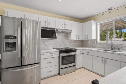Photo 10 at 23423 Sandpiper Avenue, Cottonwood MR, Maple Ridge
