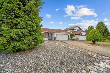Photo 4 at 12309 193rd Street, Mid Meadows, Pitt Meadows