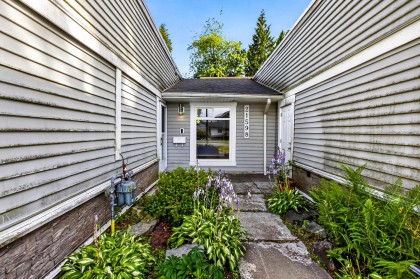 Photo 4 at 21598 Spring Avenue, West Central, Maple Ridge