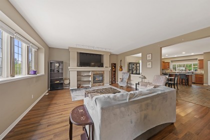 Photo 11 at 24111 102b Avenue, Albion, Maple Ridge