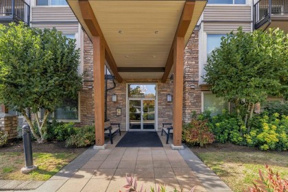 Photo 3 at 216 - 11935 Burnett Street, East Central, Maple Ridge