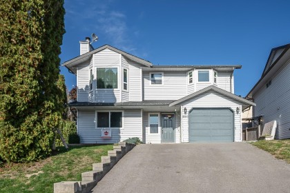 Photo 1 at 22895 Gillis Place, East Central, Maple Ridge
