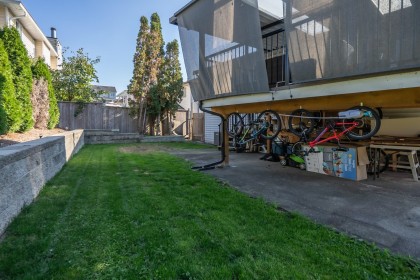 Photo 34 at 22895 Gillis Place, East Central, Maple Ridge