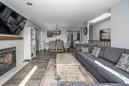 Photo 10 at 22895 Gillis Place, East Central, Maple Ridge