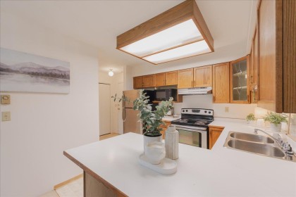 Photo 16 at 214 - 11578 225 Street, East Central, Maple Ridge