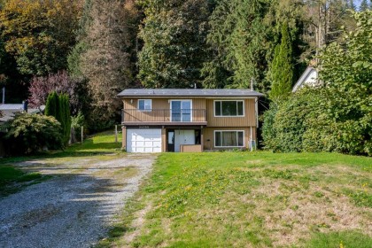 Photo 1 at 34355 Jasper Avenue, Hatzic, Mission