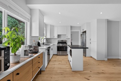 Photo 13 at 11908 Meadowlark Drive, Cottonwood MR, Maple Ridge
