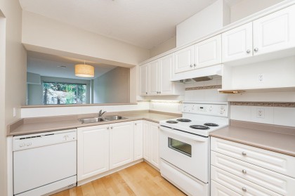 Photo 9 at 109 - 12148 224 Street, East Central, Maple Ridge