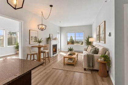 Photo 2 at 406 - 22290 North Avenue, West Central, Maple Ridge
