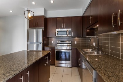 Photo 16 at 406 - 22290 North Avenue, West Central, Maple Ridge