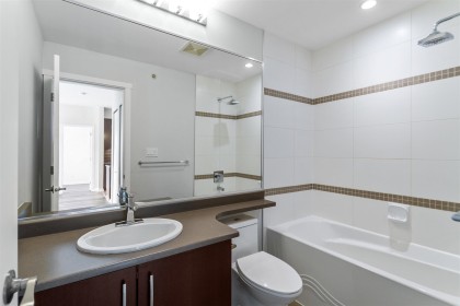 Photo 25 at 406 - 22290 North Avenue, West Central, Maple Ridge