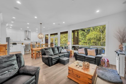 Photo 5 at 11065 Buckerfield Drive, Cottonwood MR, Maple Ridge
