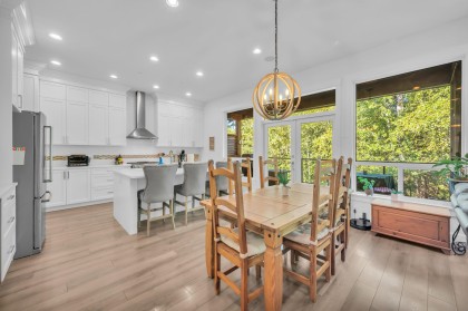 Photo 9 at 11065 Buckerfield Drive, Cottonwood MR, Maple Ridge