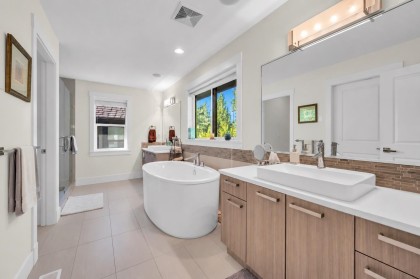 Photo 18 at 11065 Buckerfield Drive, Cottonwood MR, Maple Ridge