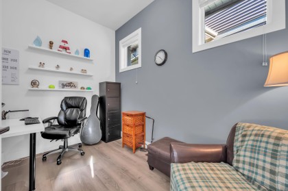 Photo 4 at 11065 Buckerfield Drive, Cottonwood MR, Maple Ridge