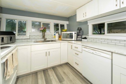 Photo 10 at 23252 Calvin Crescent, East Central, Maple Ridge